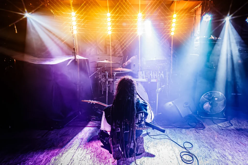 otu-overtheunder-koncerty-05_11zon