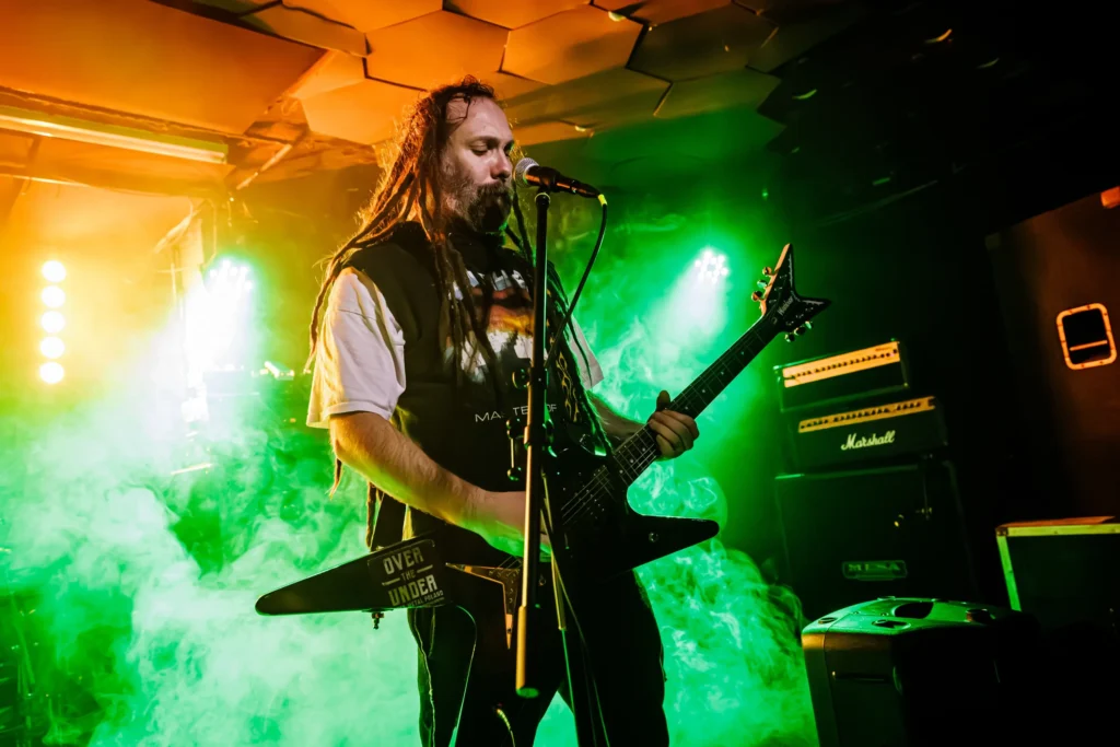 otu-overtheunder-koncerty-400_11zon