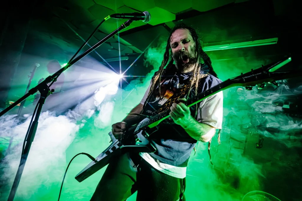 otu-overtheunder-koncerty-784_11zon