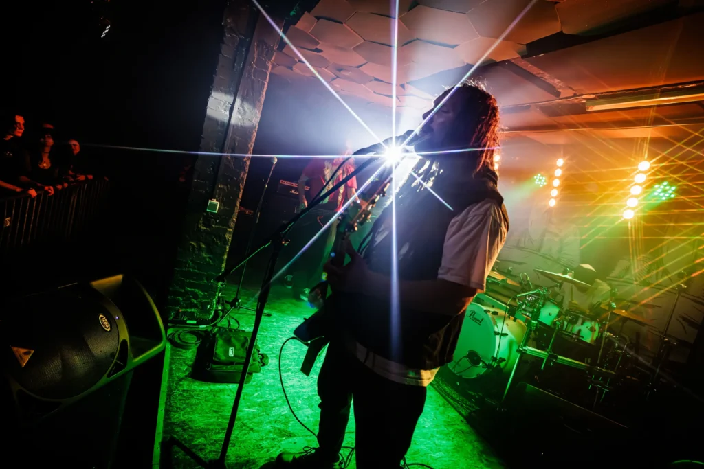 otu-overtheunder-koncerty-8743_11zon