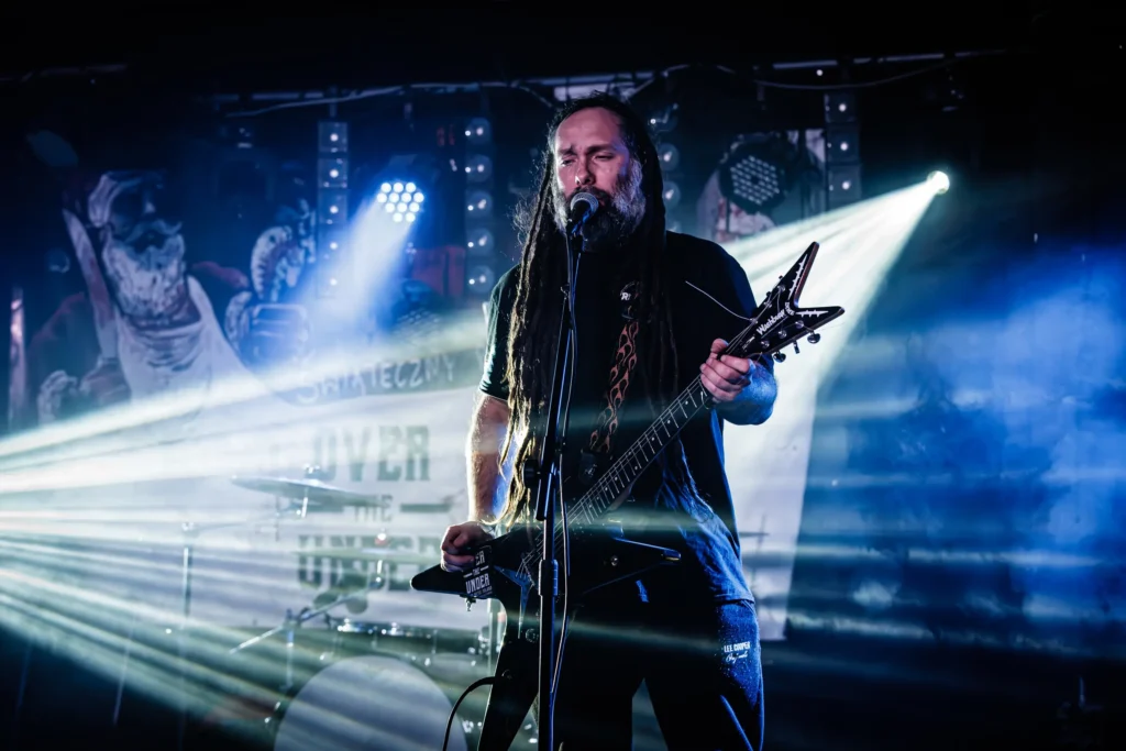 otu-overtheunder-koncerty_11zon