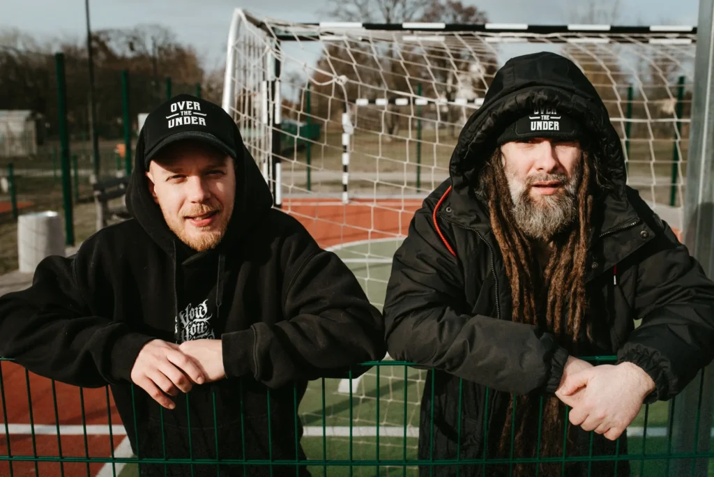 over-the-under-band-otu-zespol-70_11zon